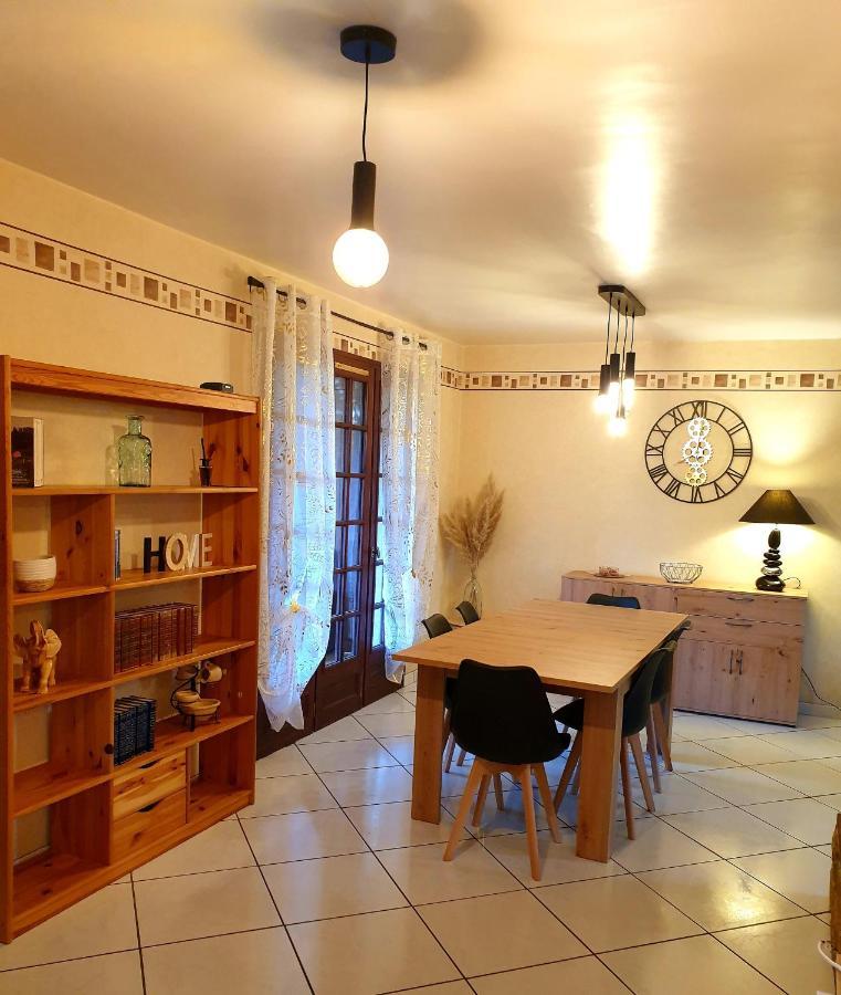 Jolie Maison De *